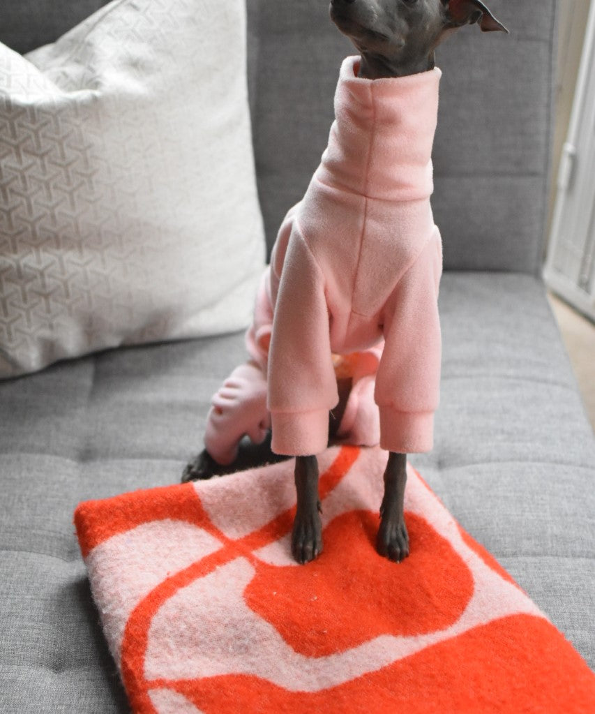 Elio Wearing Baby Pink in Size S